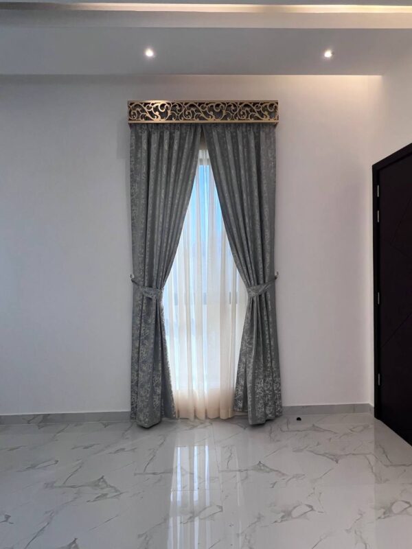 Curtains - Image 3